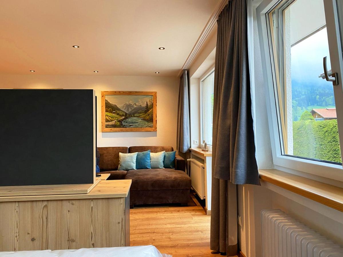 Haus Jaeger Ferienwohnungen Mit Indoor-Pool Inkl. Chiemgaukarte Ruhpolding Exterior foto